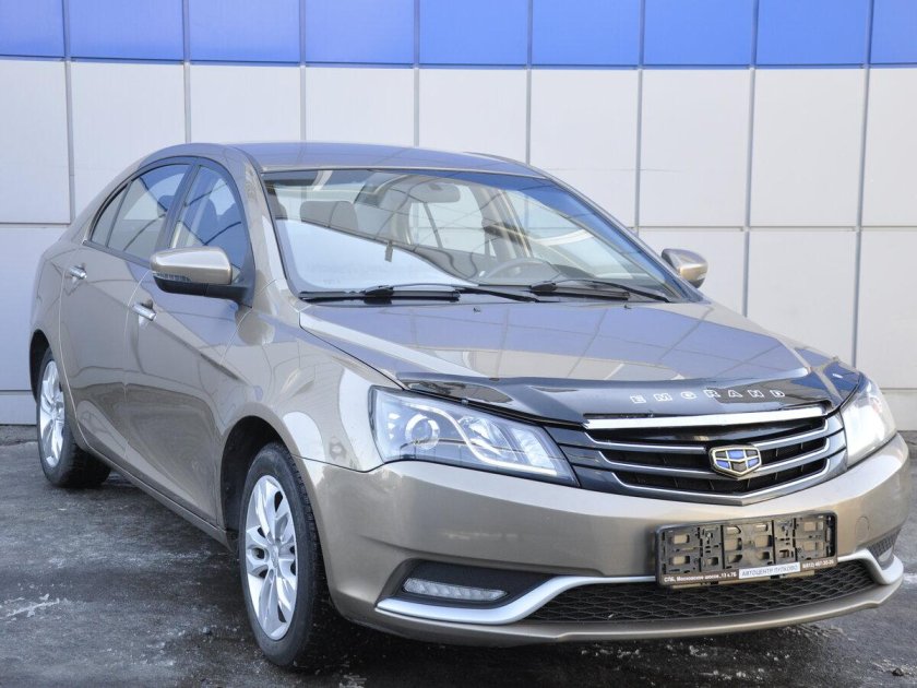Geely Emgrand бежевый