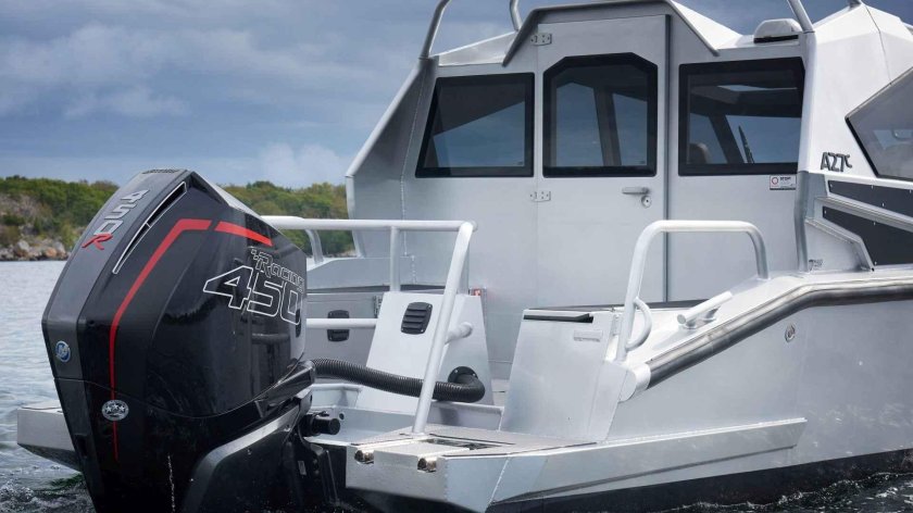 Катер voyager 800 cabin