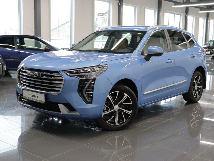 Машина haval jolion