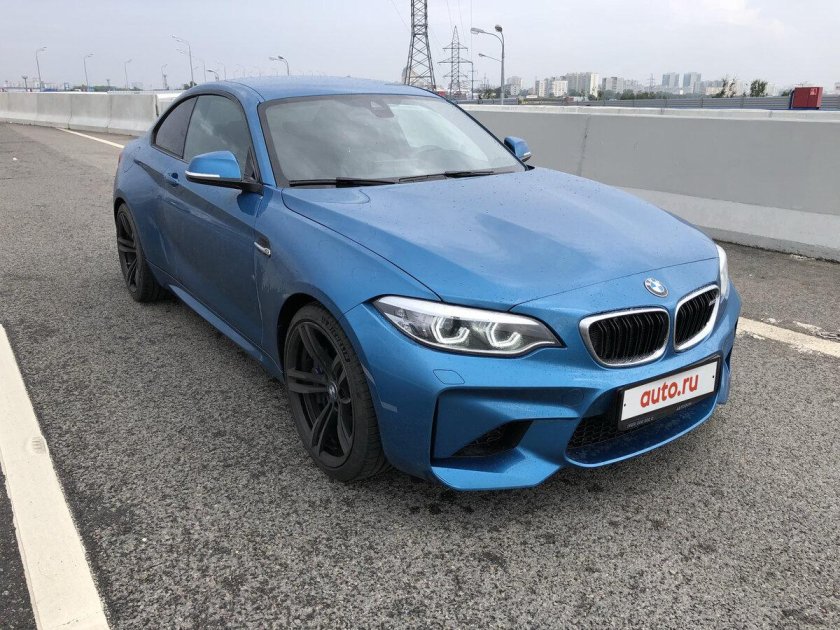 Bmw m2 синяя
