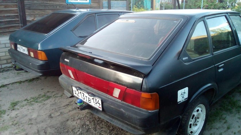 Москвич 2141 и ВАЗ 2109