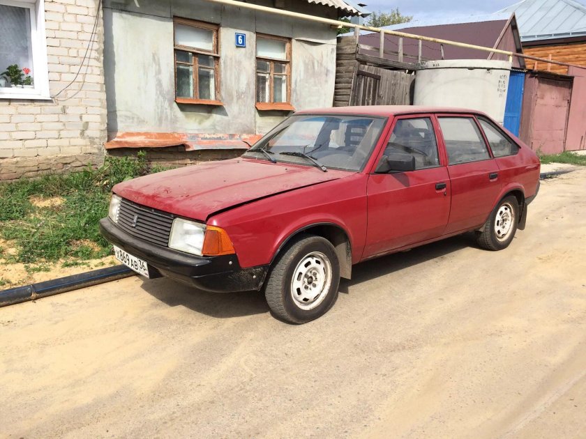 Москвич 2141 красный