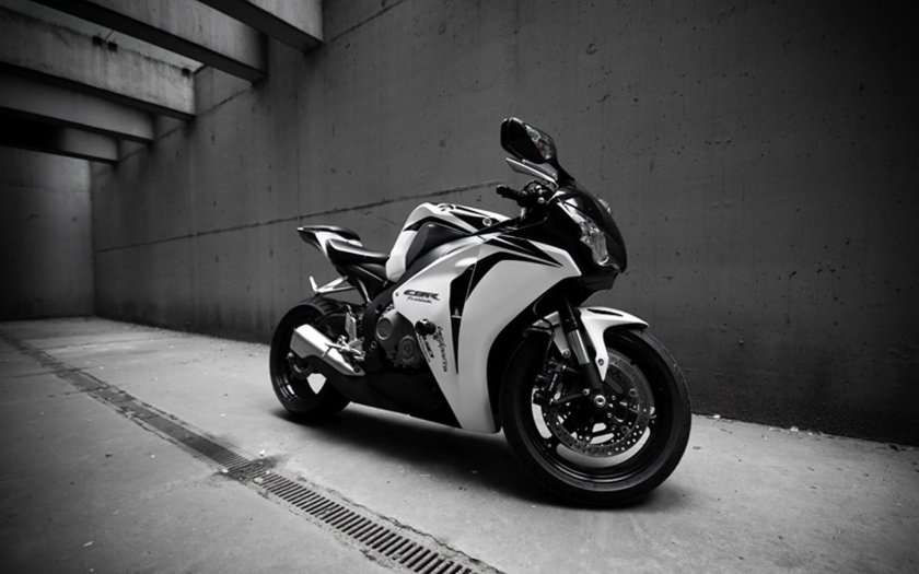 Мотоцикл Honda CBR 650