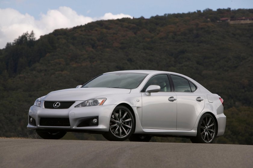 Лексус is f 2008