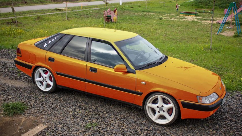 Машина Daewoo espero