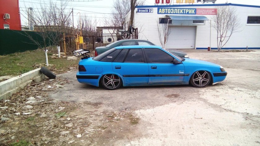 Дэу Эсперо стенс