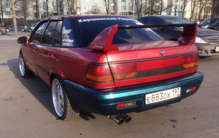 Daewoo espero 2.0 красный