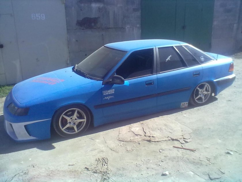 Дэу Эсперо на пневме