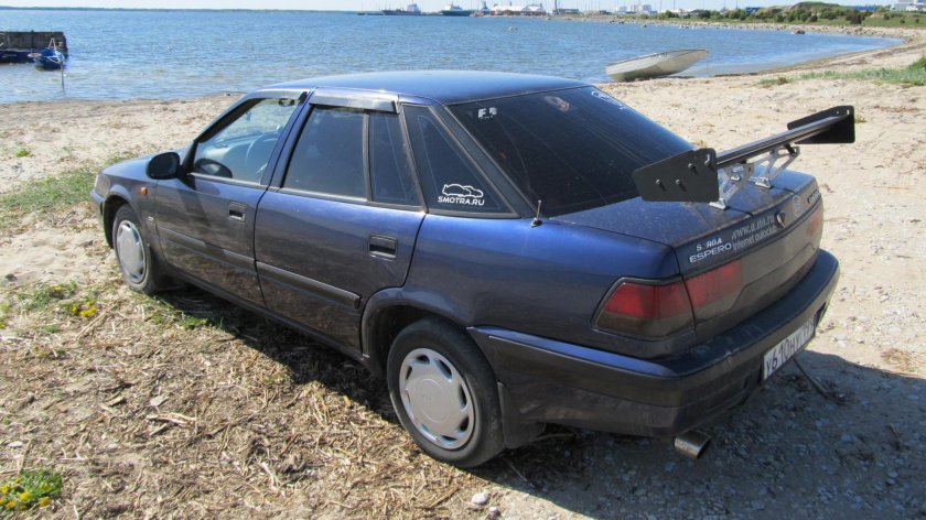 Машина Daewoo espero