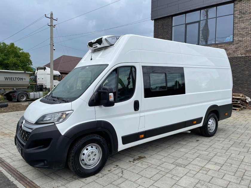 Пежо грузопассажирский фургон