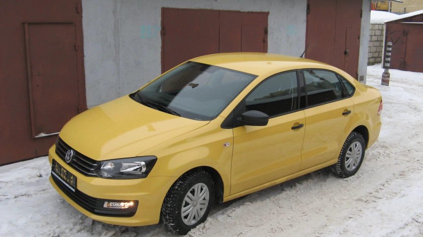 Фольксваген поло 2016 жёлтая