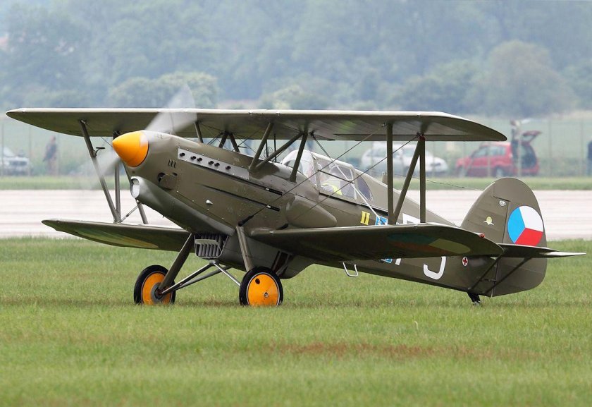 Avia b.534