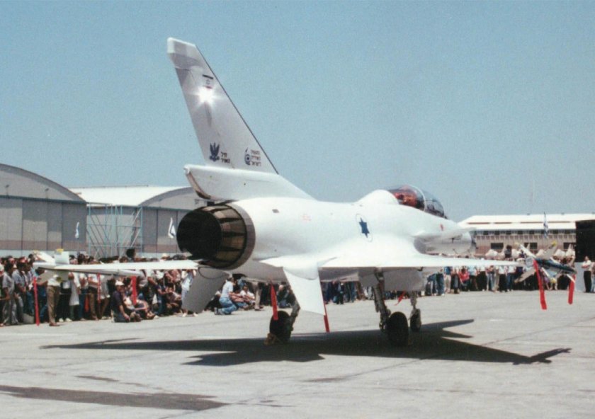 Израиль самолеты лави