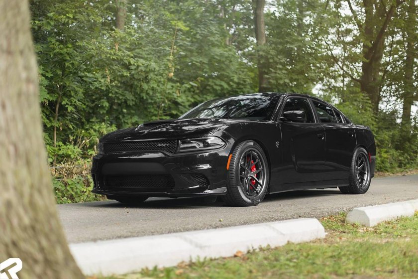 Dodge Charger srt Hellcat