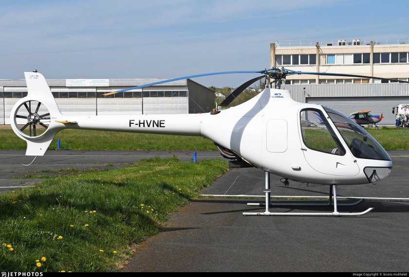 Двухместный вертолет