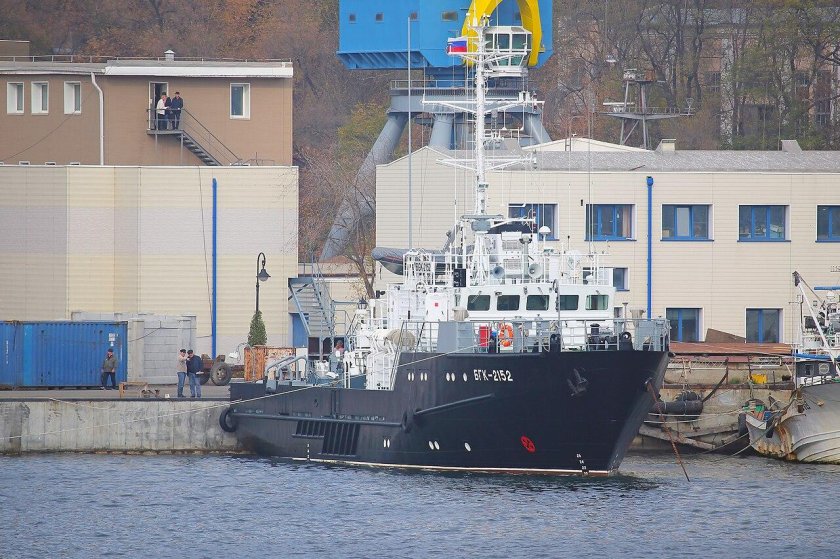 Гидрографический катер БГК-2152,