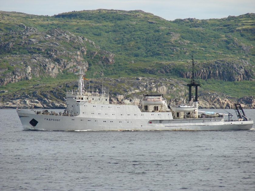 Сенеж судно гидрографическое