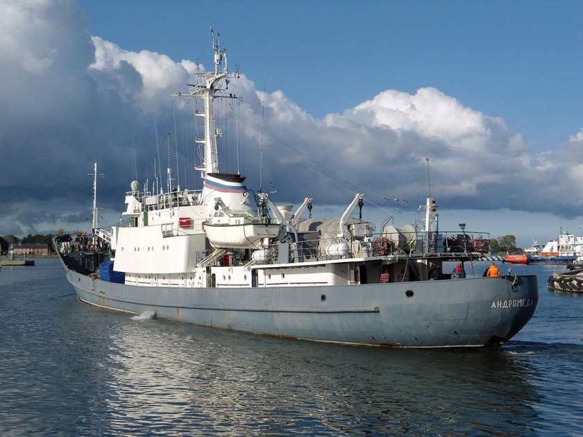 Гидрографическое судно Сибиряков