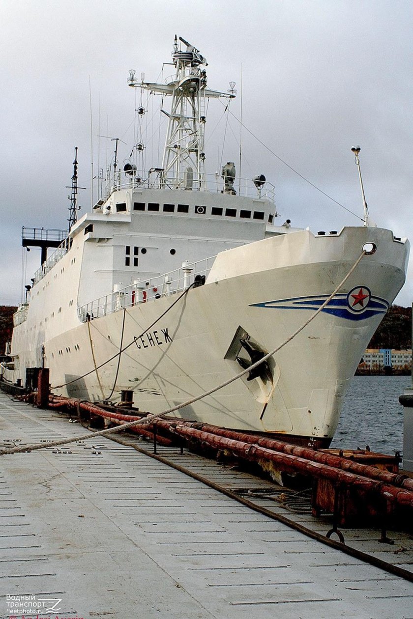 Сенеж корабль