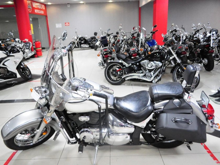 Сузуки интрудер 400 классик