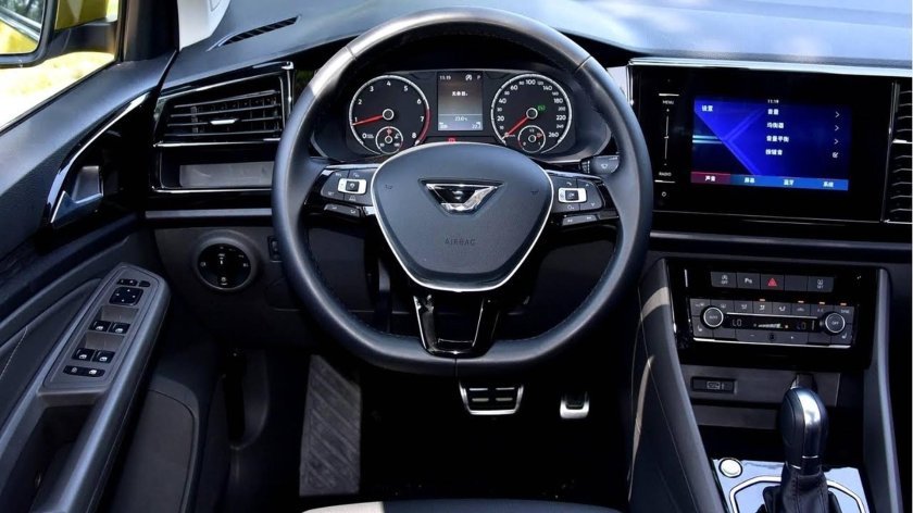 Китайский Фольксваген Джетта vs5