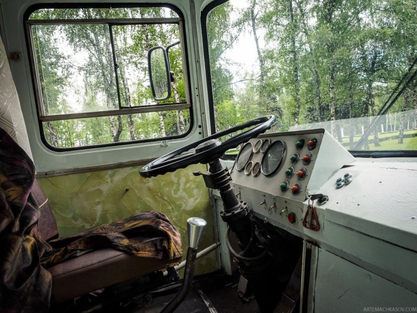 Икарус 180 кабина