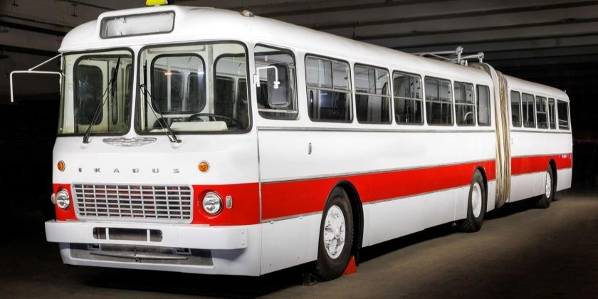 Икарус 180 салон