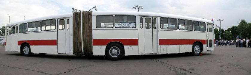 Автобус Икарус 180