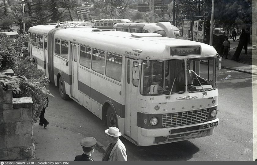 Автобус Икарус 180