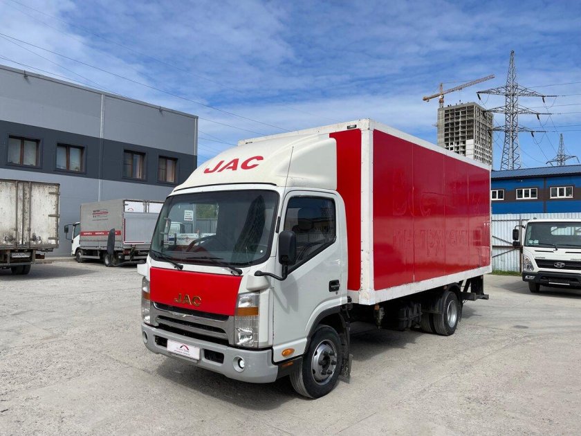 Изотермический фургон jac n 56