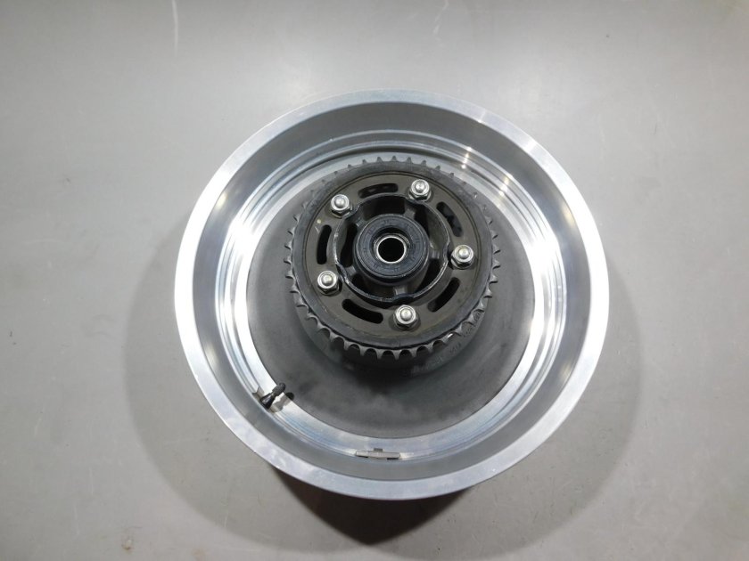 Honda x4 заднее колесо