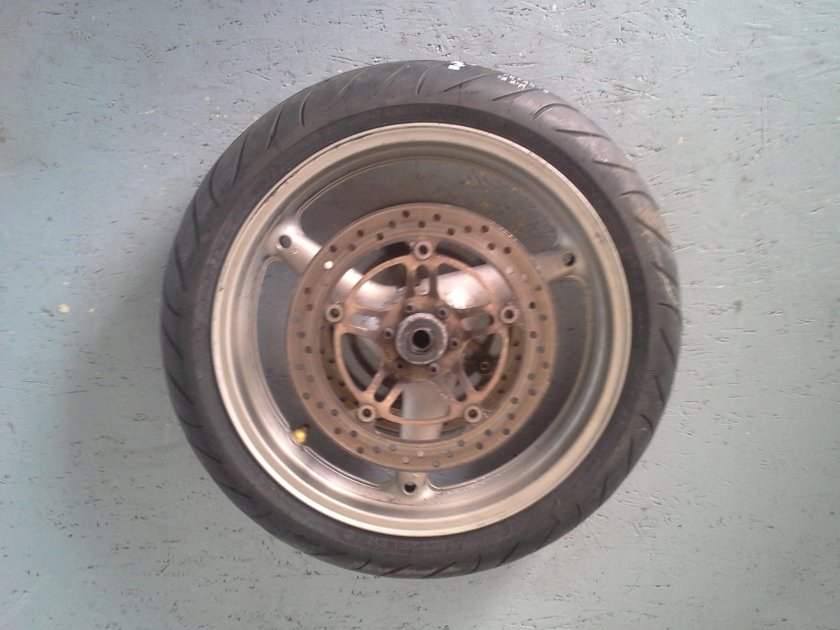 Тормозной диск Хонда Хорнет 600