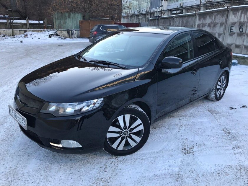 Kia cerato 2011 года