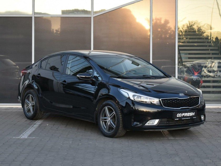 Kia Cerato 2018 черная