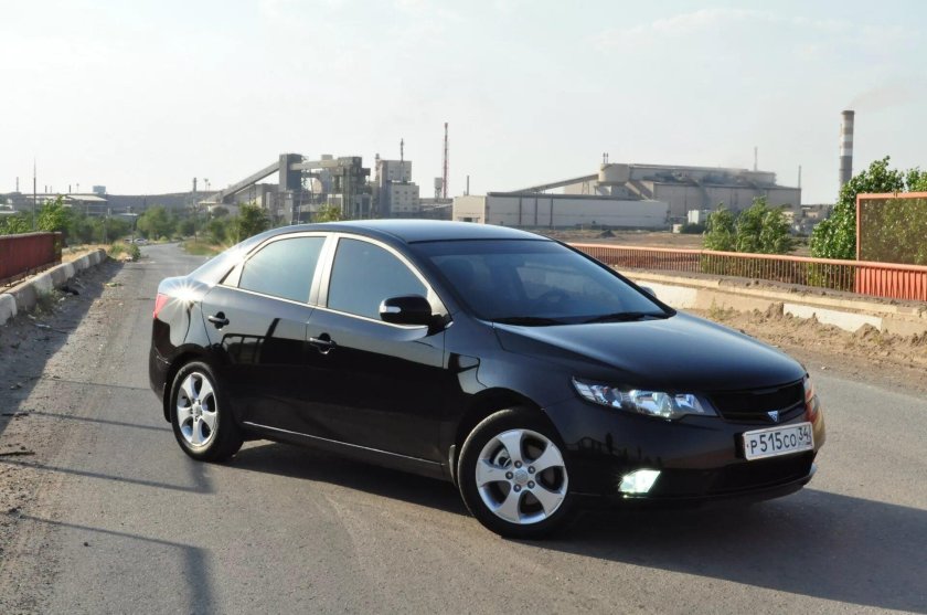 Kia Cerato 2 черная