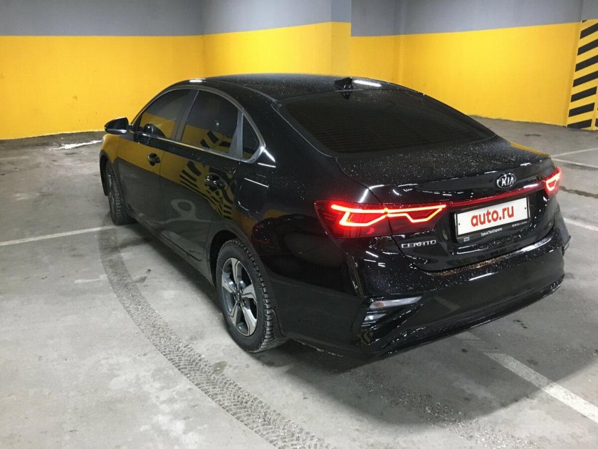 Kia Cerato 2019 черная