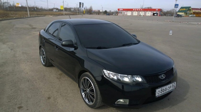 Kia Cerato 2012 черная