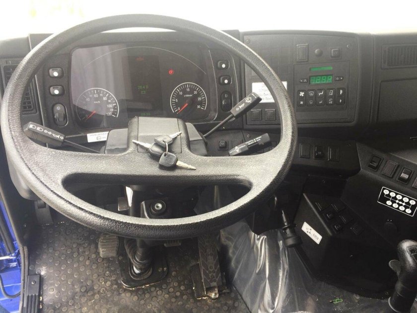 МАЗ лесовоз 631228