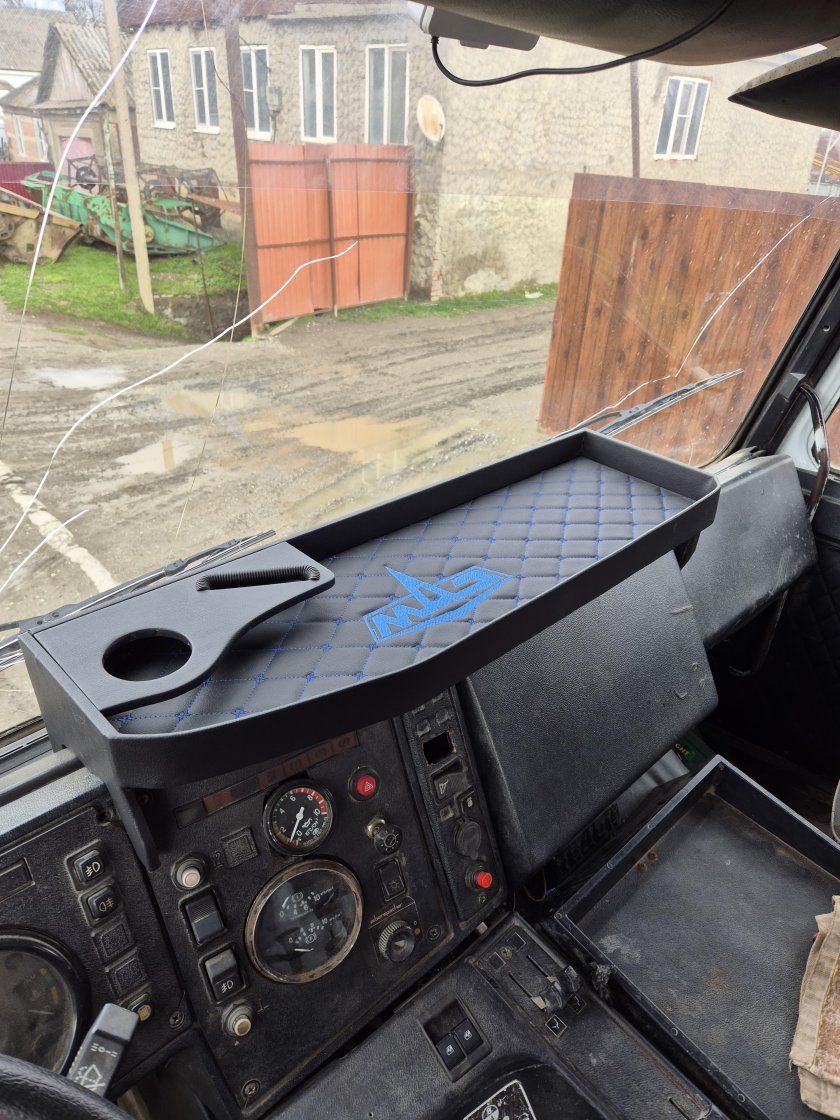 Полка на железную панель камаз