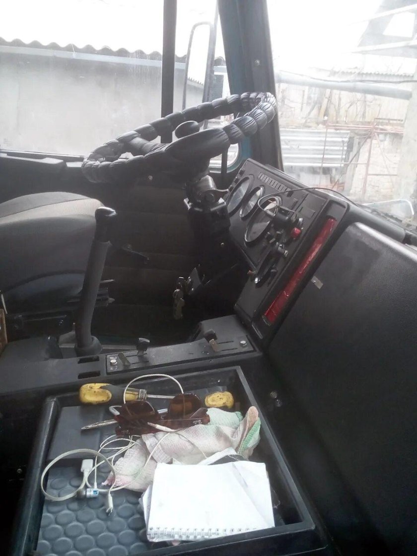 МАЗ 5516 кабина