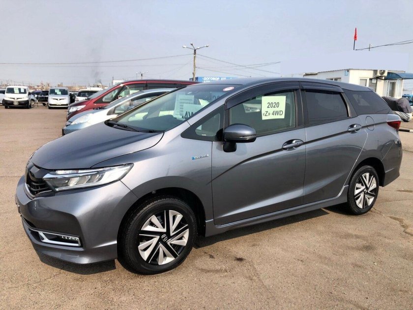 Honda shuttle hybrid 2016