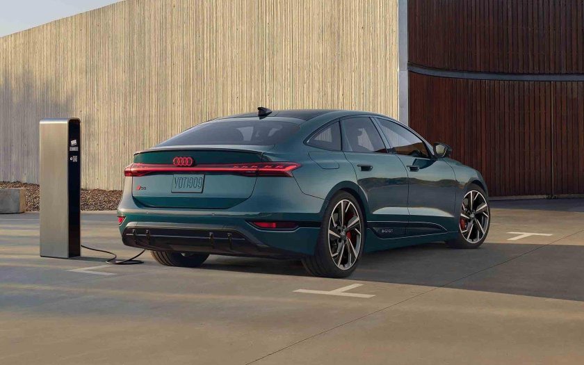 E tron audi