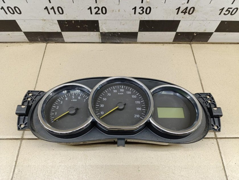 Панель приборов рено дастер 2012