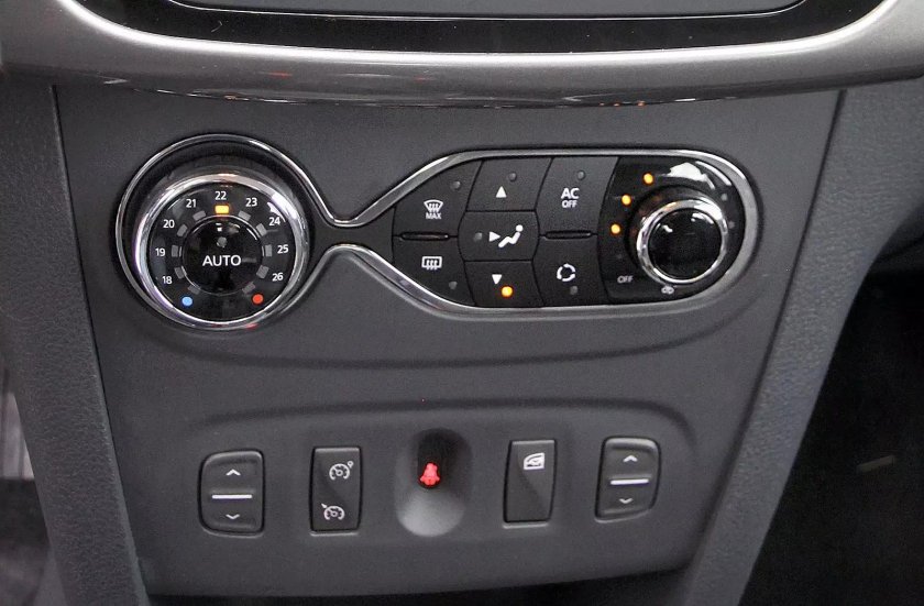 Климат контроль Рено Логан 2