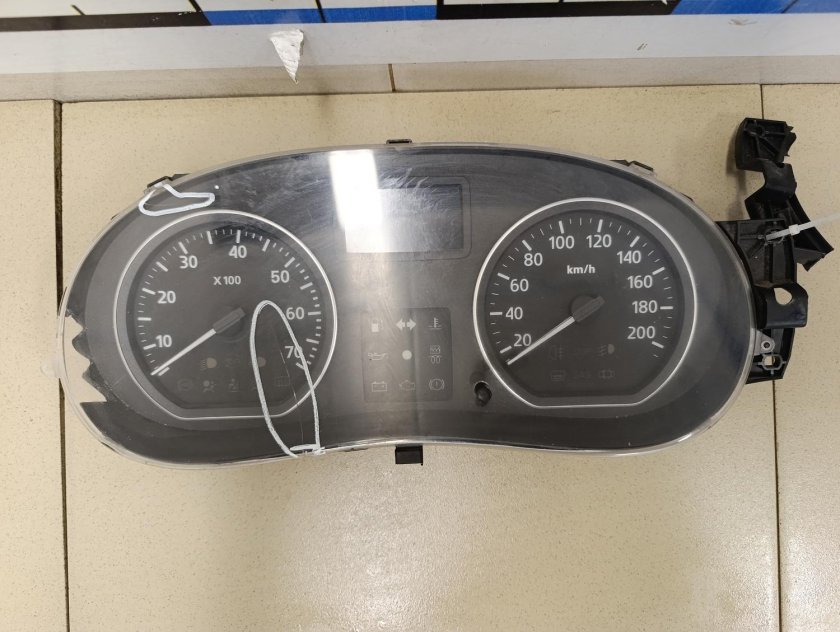 Панель приборов renault sandero 2009 2014