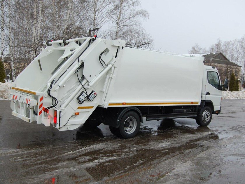 Мусоровоз Джак с задней загрузкой