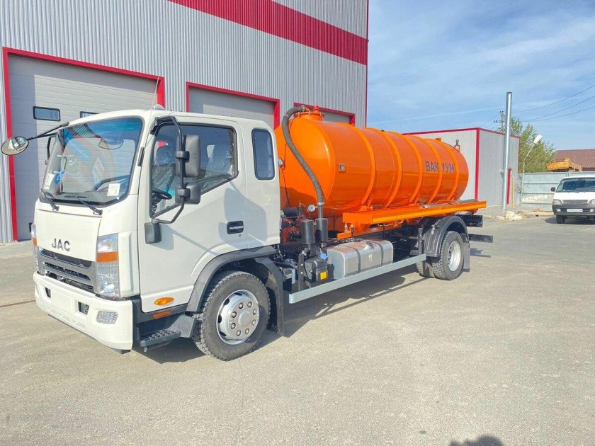 Коммунальная техника 2023 год