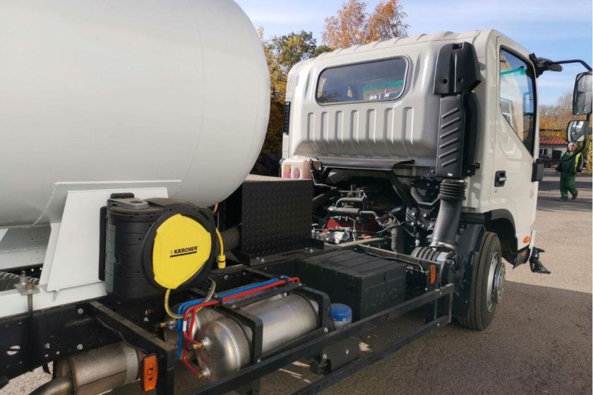 Поливочная машина