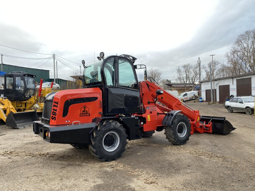 Фронтальный телескопический погрузчик