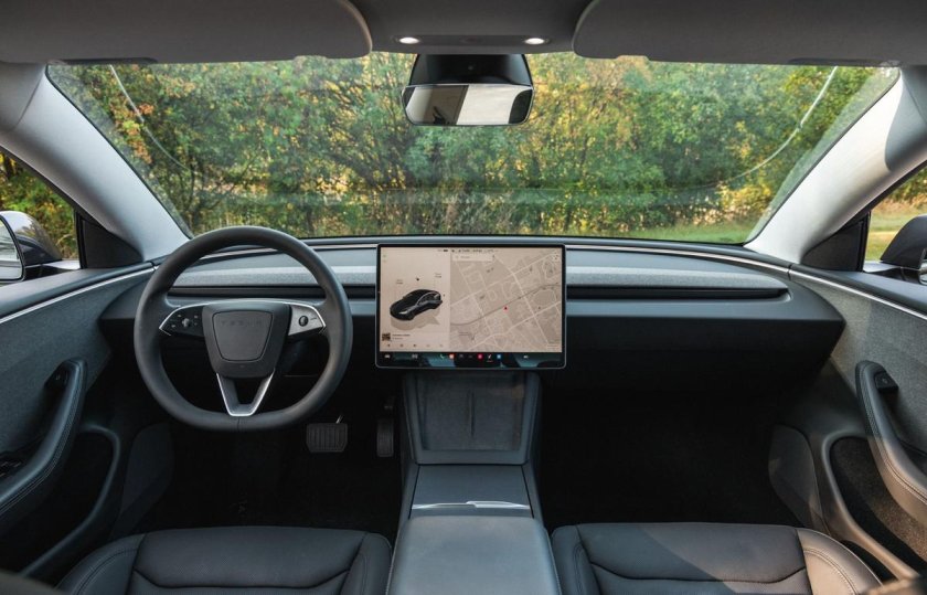 Tesla автомобиль